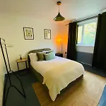 Three Bedroom House In Manchester